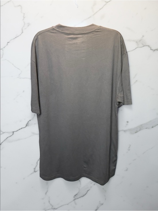 Spider-Man Black and Red Men's T-Shirt - Picture 2 of 3